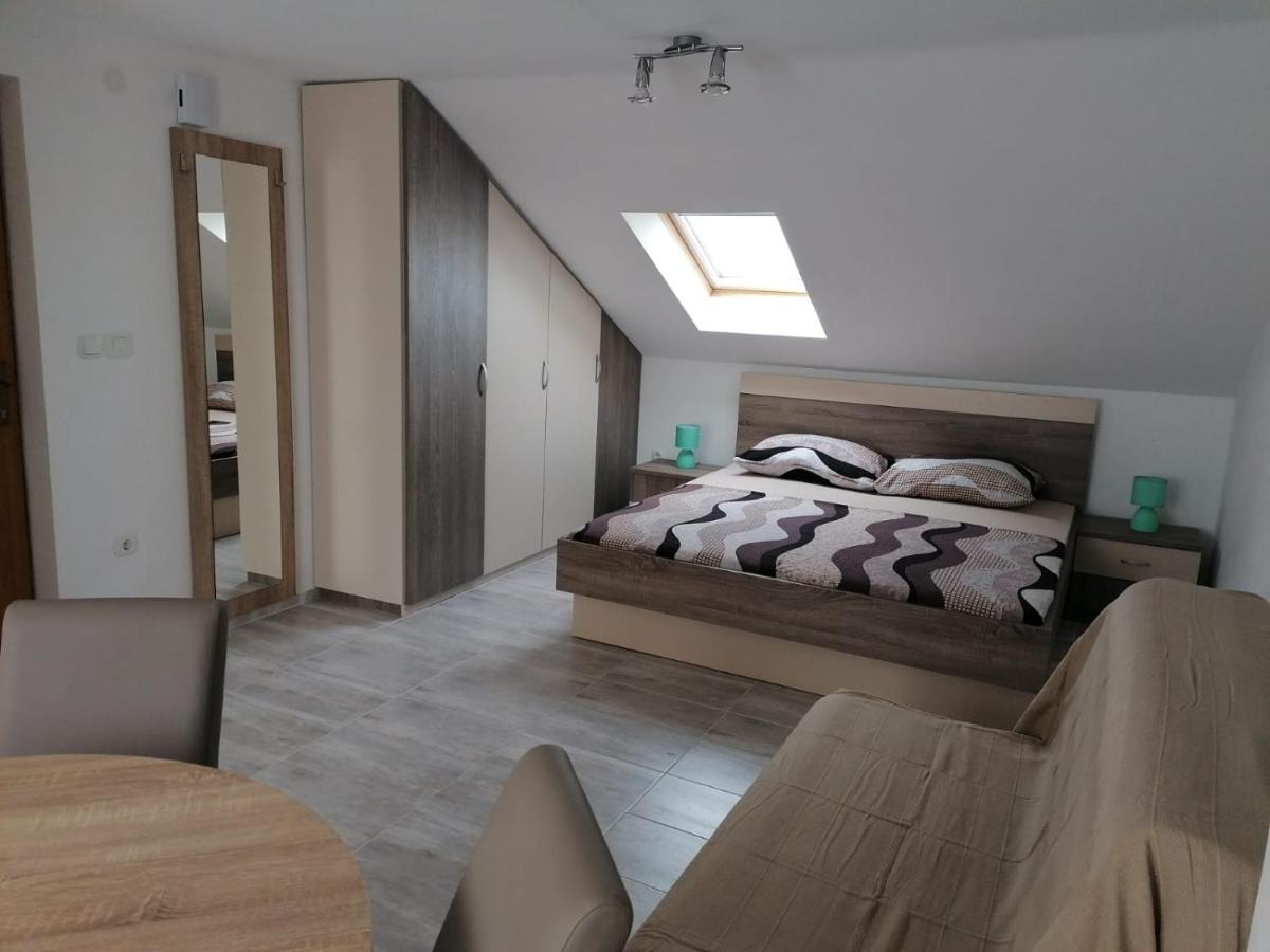 Apartment Niva Nin Extérieur photo